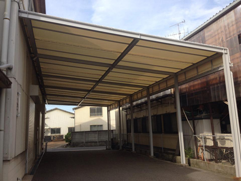 荷捌用テント倉庫例1